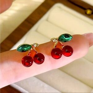 🍒CHERRY EARRINGS-NEW